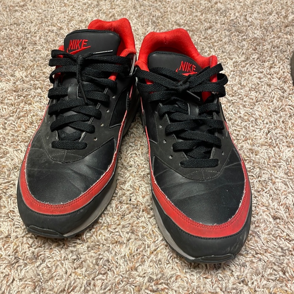 Used Nike air max shoes